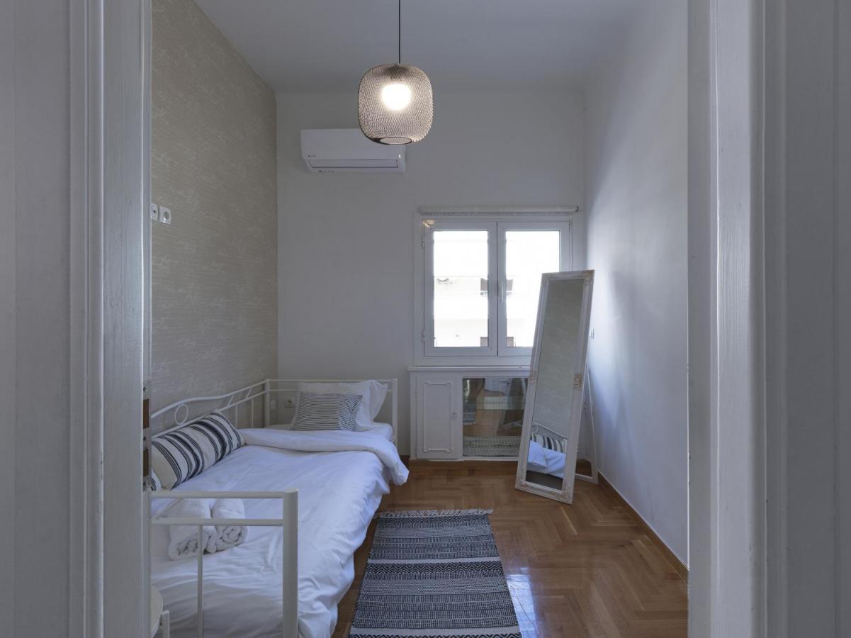 Beautiful Athenian Apartment Next To The Center Экстерьер фото